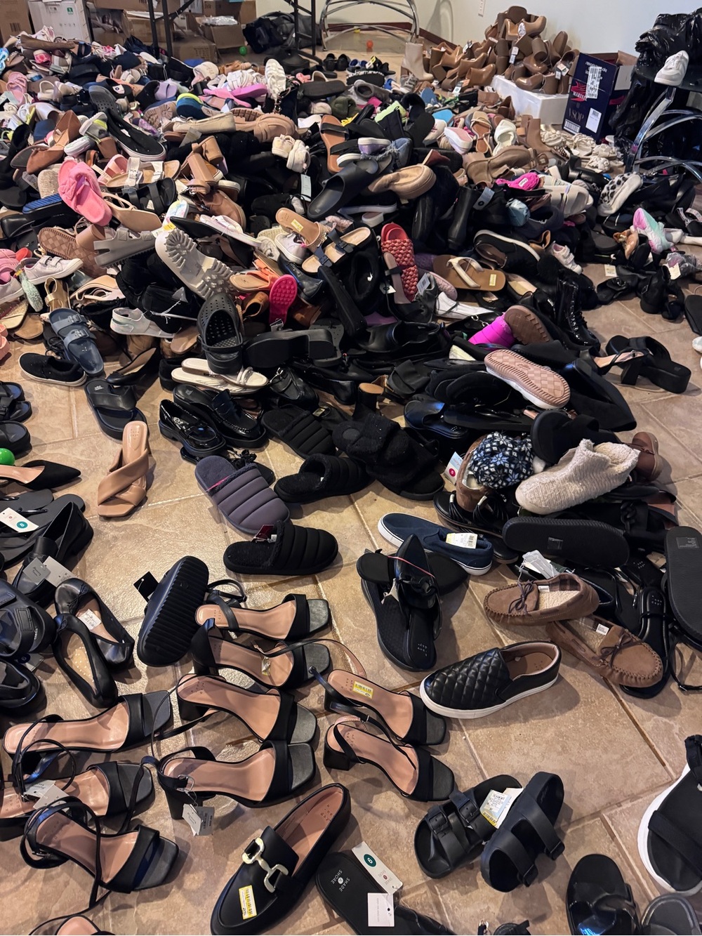 Random 30 pairs mixes size brand adult kids shoes
